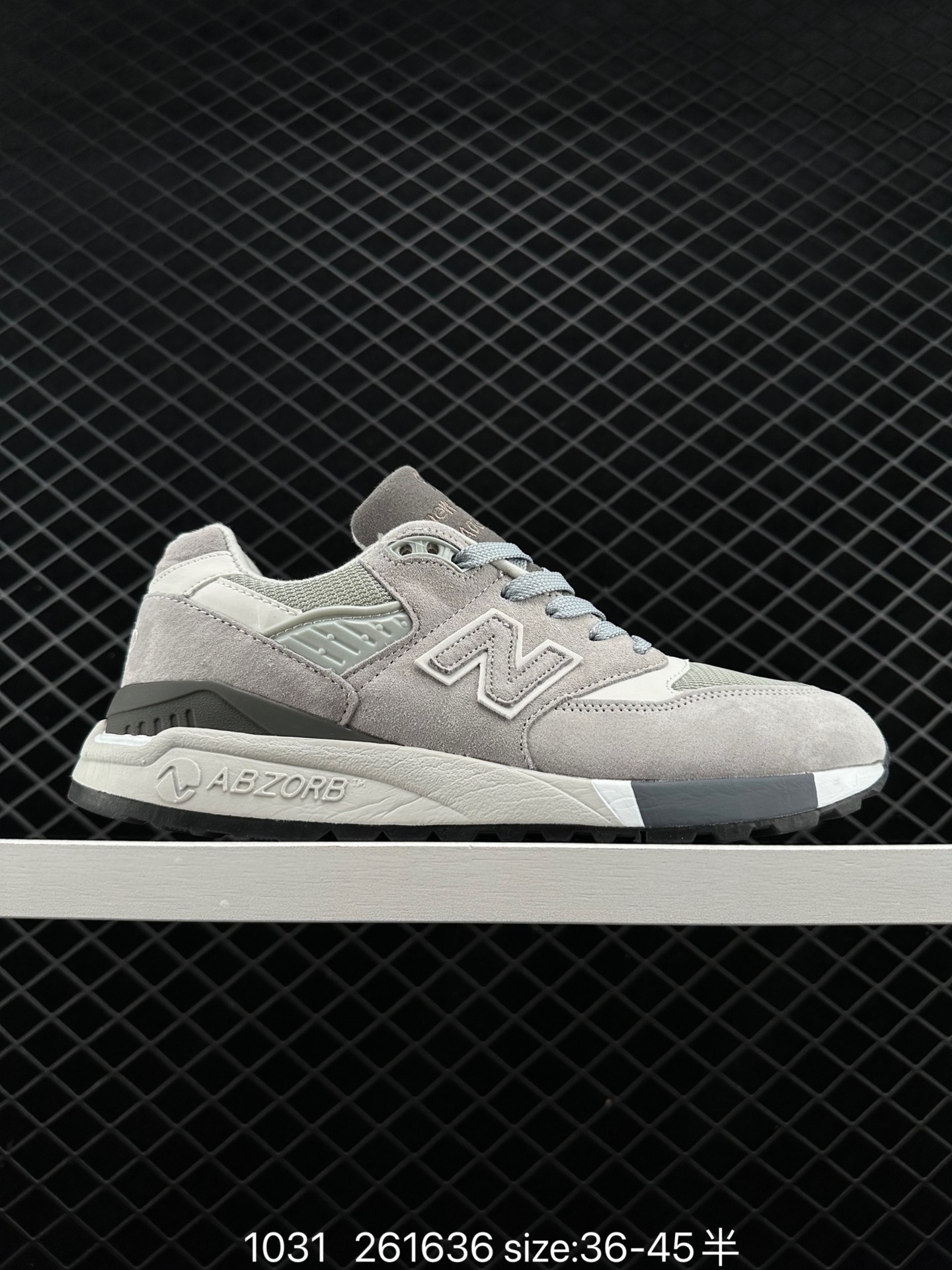 New Balance NB999